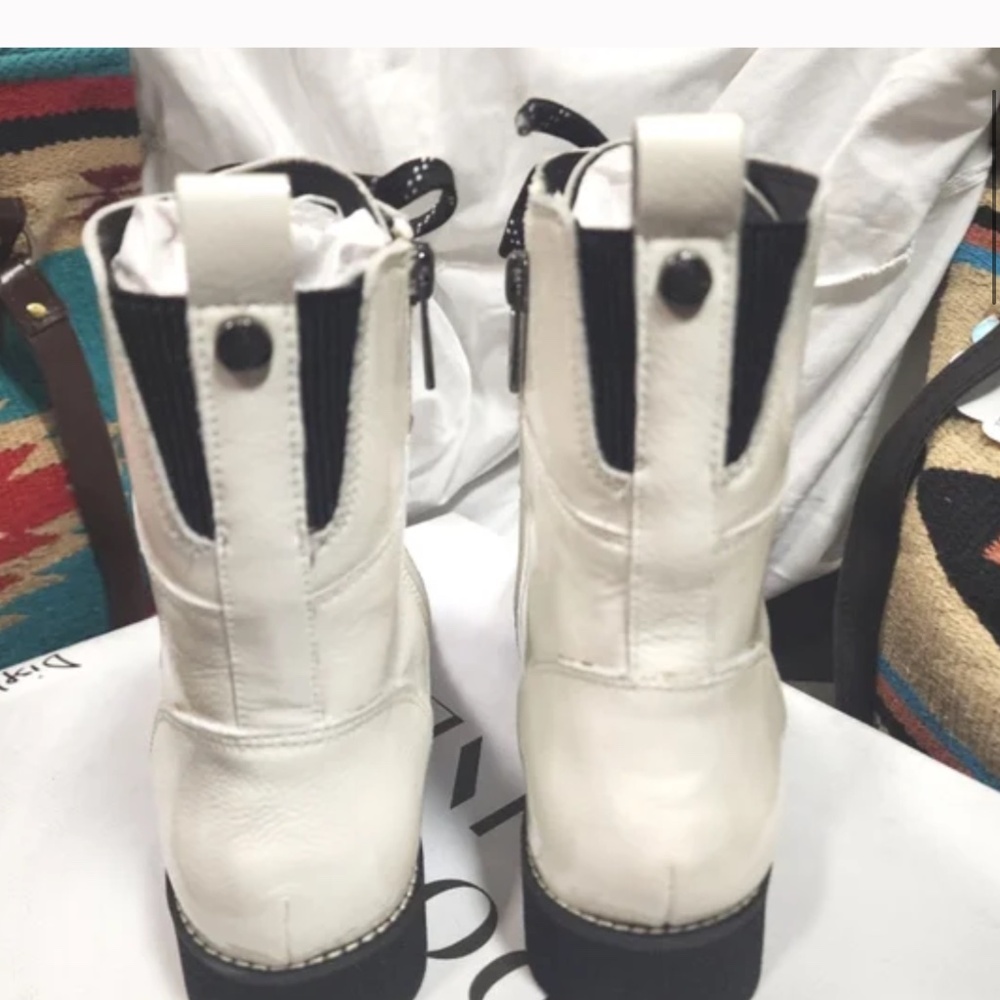 DONALD PLINER Patent Leather Combat Boots Size 7.5 - Picture 4 of 4